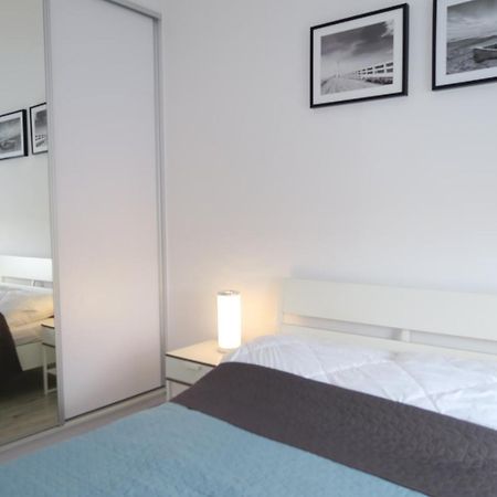 Bialy Apartament Centrum Apartment Kolobrzeg Ngoại thất bức ảnh