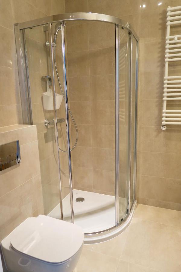 Bialy Apartament Centrum Apartment Kolobrzeg Ngoại thất bức ảnh